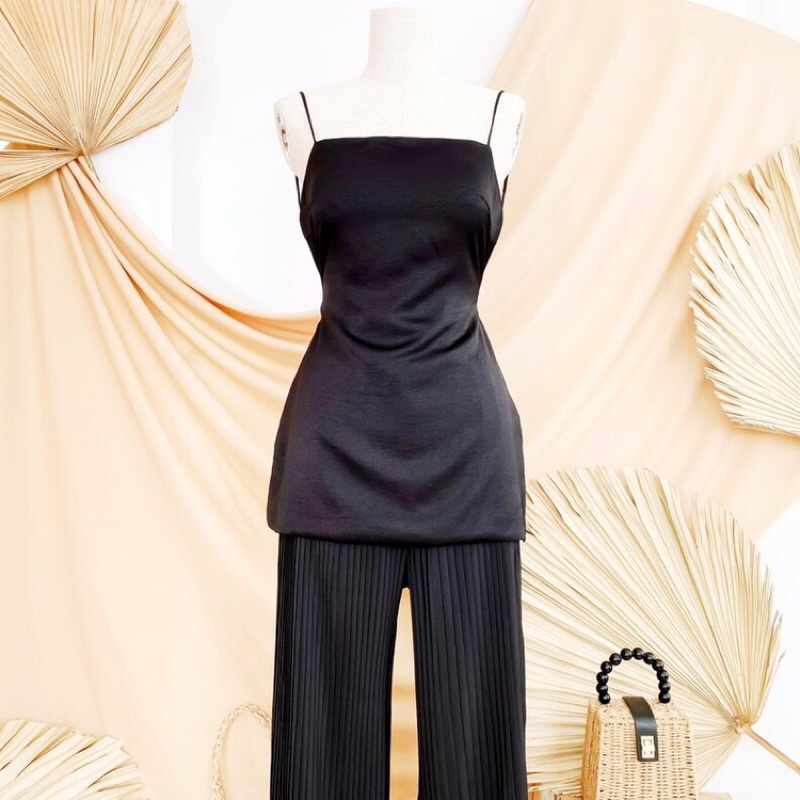 Áo lụa nhũ 2 dây hở lưng sang chảnh có 4 màu có size