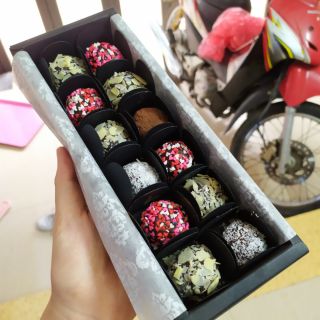 Set làm Truffle chocolate