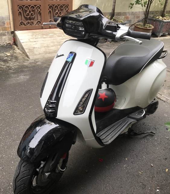 ốp pha đèn z dành cho vespa sprint nhôm cnc cao cấp