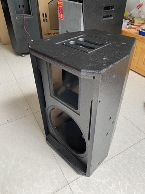 1 cái Thùng Loa 3 tất full