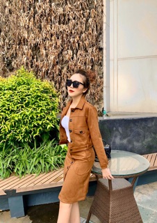 Set áo khoác + chân váy da lộn