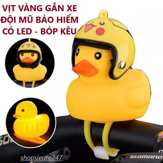 Vịt vàng gắn xe đội nón bảo hiểm, có led, bóp kêu