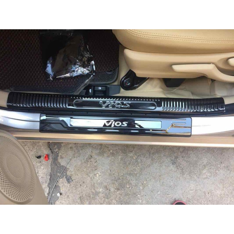 Bộ 8 ốp bậc trong ngoài VIOS 2014 2015 2016 2017 2018 2019 2020 - Mẫu titan