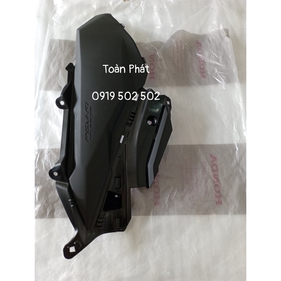 ỐP PGM FI VARIO PHẢI - NHỰA NHÁM PGM FI VARIO PHẢI - 83520K59A70ZB - VARIO 125/150 2019 - CHÍNH HÃNG