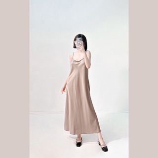 Đầm midi pho lụa 2 dây xẻ tà