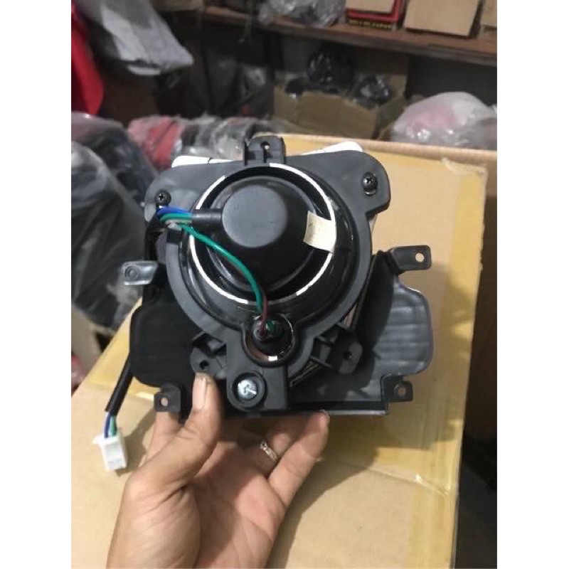 choá đèn. cụm đèn sợi đốt xe máy điện exmen có nhựa giữ đèn