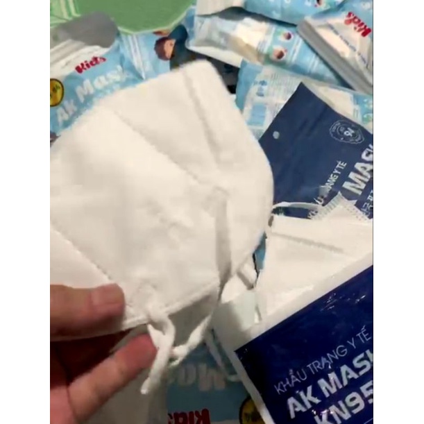 1 thùng khẩu trang y tế 200 cái N95