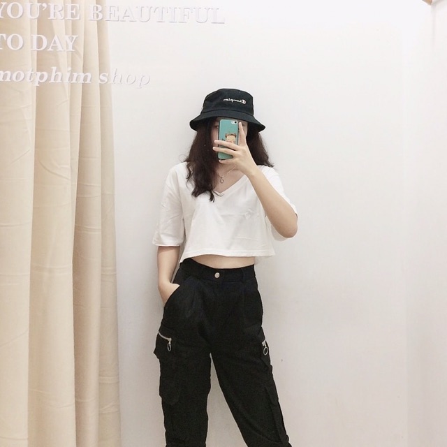 Áo croptop thun trắng, đen cổ tim sexy (ảnh thật) | BigBuy360 - bigbuy360.vn