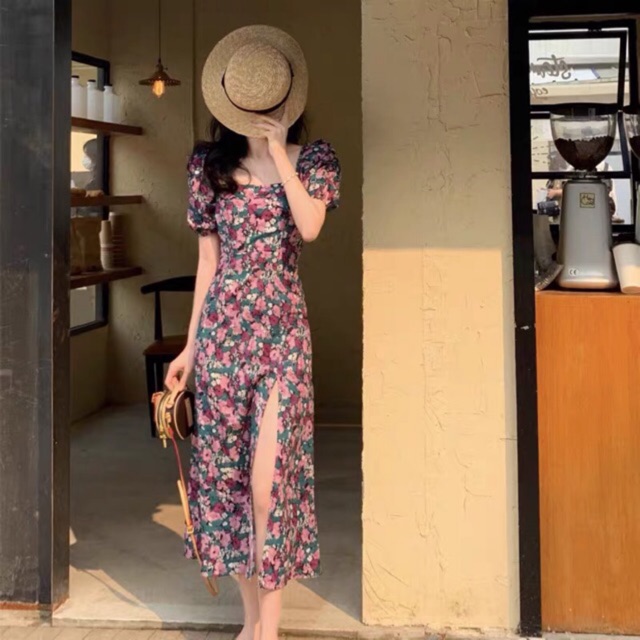 Váy đầm màu tím cổ vuông tay phồng dáng dài xẻ tà bo chun lưng hoạ tiết hoa lá thổ cẩm boho diện hè