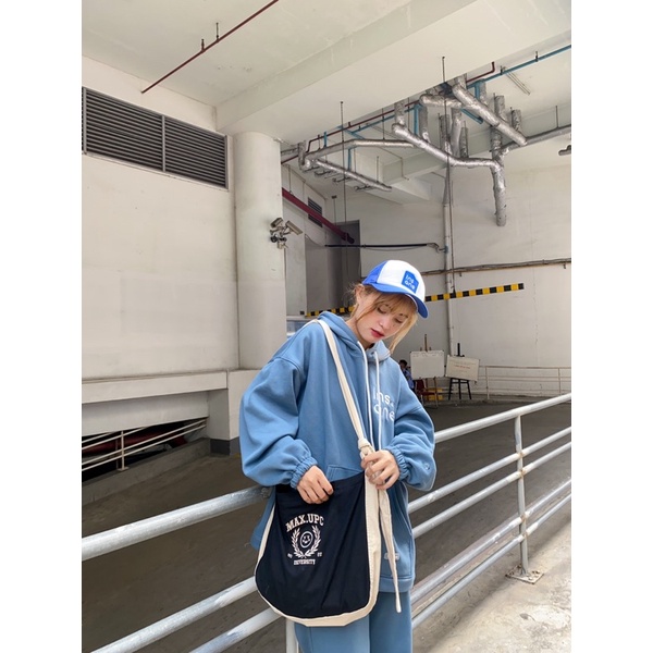 Túi Đeo Chéo Buộc Dây Thêu Logo "University" Vải Canvas