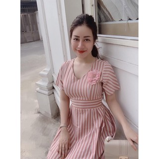 Váy kẻ sọc hồng kèm hoa [ ảnh thật - hàng có sẵn ]