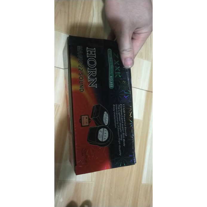 Còi ngân 8 tiếng kêu cực to