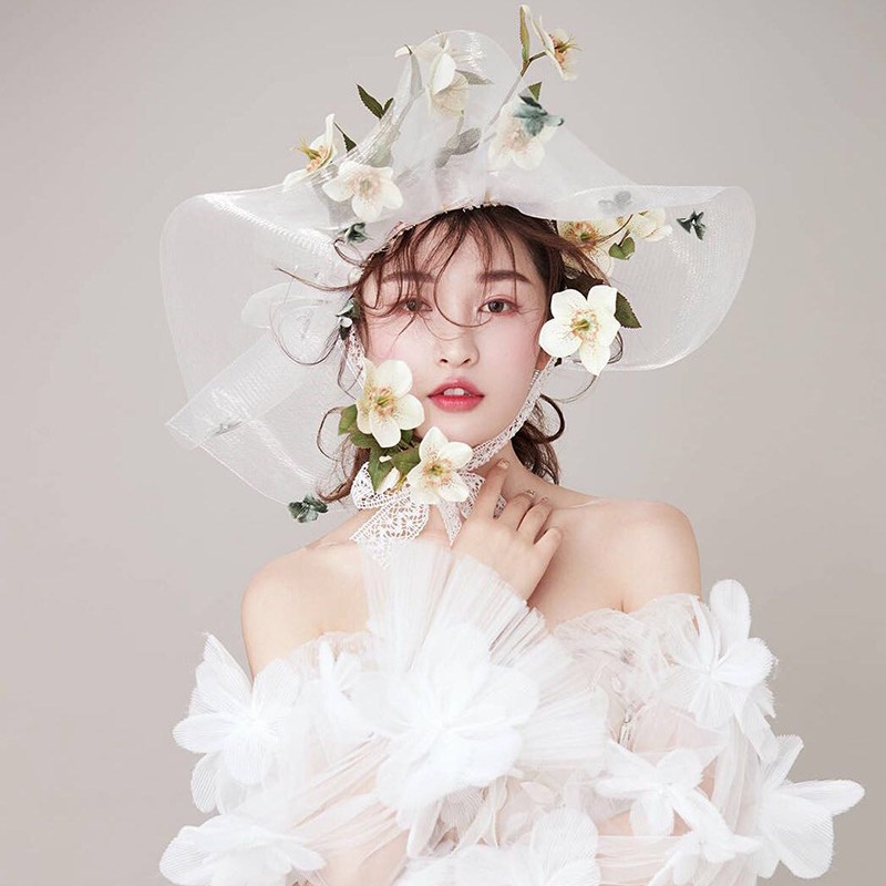 Phụ Kiện Nón Và Khăn Lụa Màu Trắng Dùng Trang Trí Tóc Cho Cô Dâu