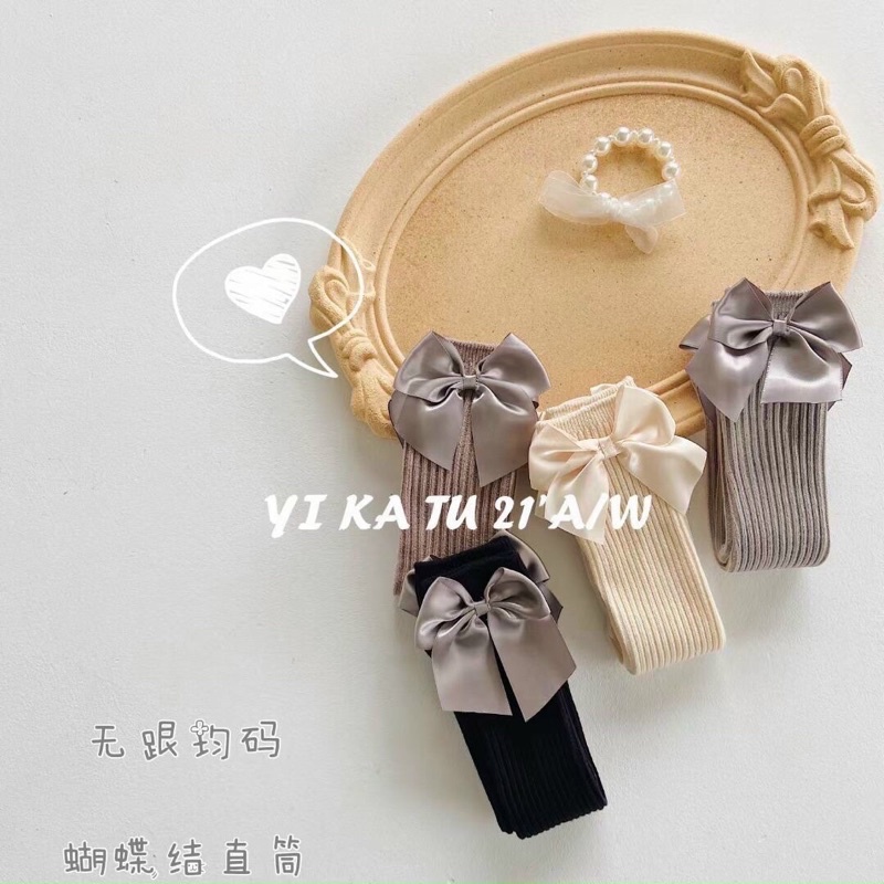 Tất bốt cao cổ phong cách vintage cho bé gái