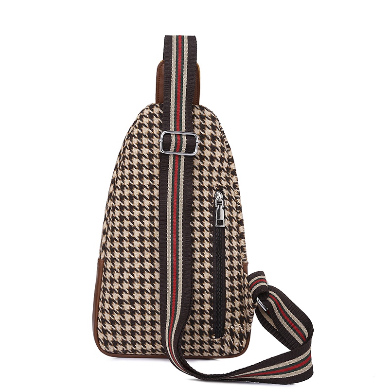 Túi đeo chéo ngực thời trang nữ tính