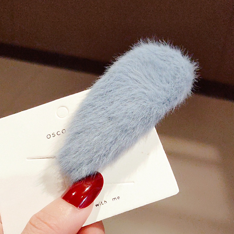 Kẹp tóc mái phối lông dễ thương hình elip