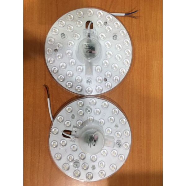 Vỉ led 18w - 24w ánh sáng trắng dùng để thay thế đèn ốp trần, đèn trang trí,đèn mắt trâu dễ dàng lắp đặt và thay thế