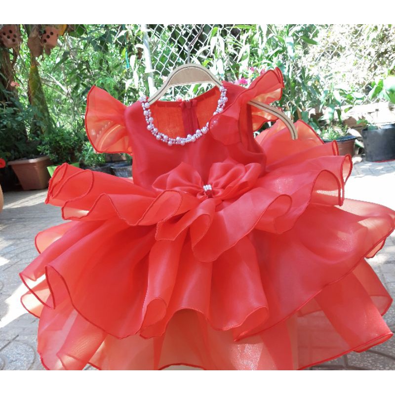 Váy công chúa thiết kế cho bé kèm cài tóc