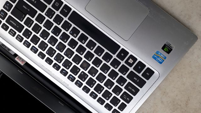 ( Siêu mỏng ) laptop Acer Ultra book V5-471G vỏ hợp kim | BigBuy360 - bigbuy360.vn