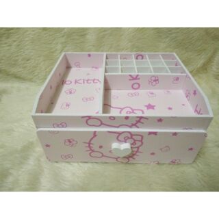 Tủ mĩ phẩm mini