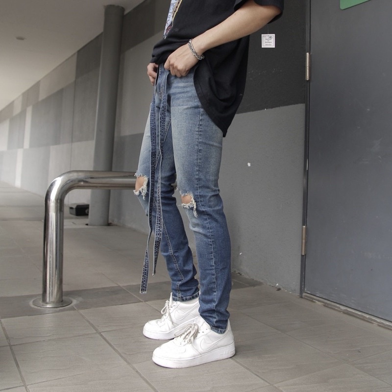 Quần Jean nam, quần bò nam rách gối dây vải rời, màu xanh wash, chất bò co giãn thoải mái