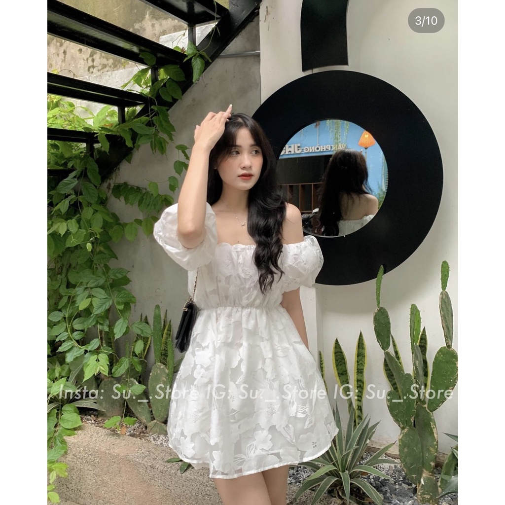 Áo trễ vai hoa chìm dáng peplum