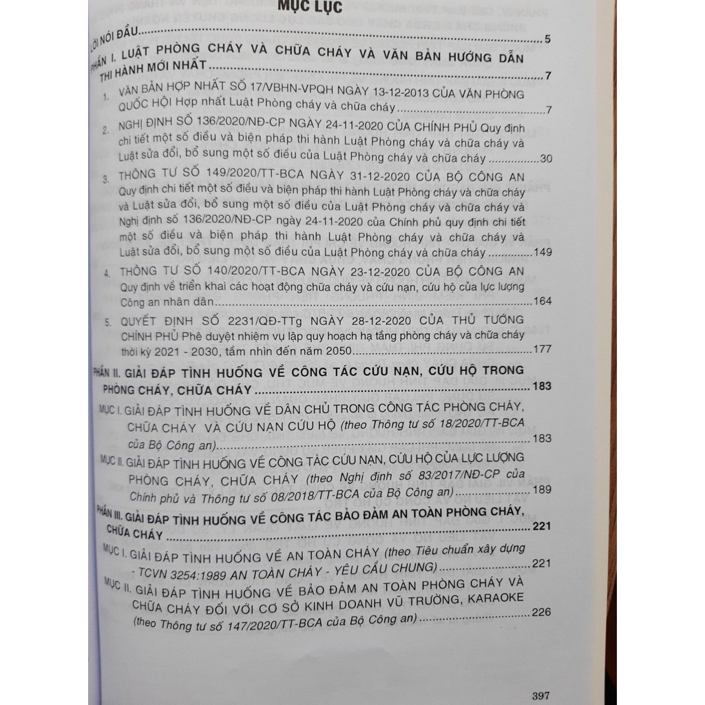 Sách- Văn bản mới nhất hướng dẫn thi hành luật phòng cháy và chữa cháy – giải đáp các tình huống nhằm đảm bảo an toàn | BigBuy360 - bigbuy360.vn