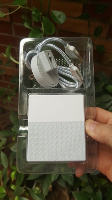 Bộ sạc nhanh du lịch 2 trong 1 LDNiO Power station Travel Charger tích hợp pin dự phòng 5200mAh