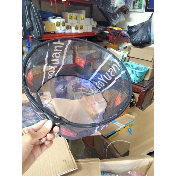Vành vợt carbon cao cấp. gồm 3 màu đen, xanh, hồng. phù hợp nhiều cán phổ biến hay dùng, gồm size 40 và 45cm