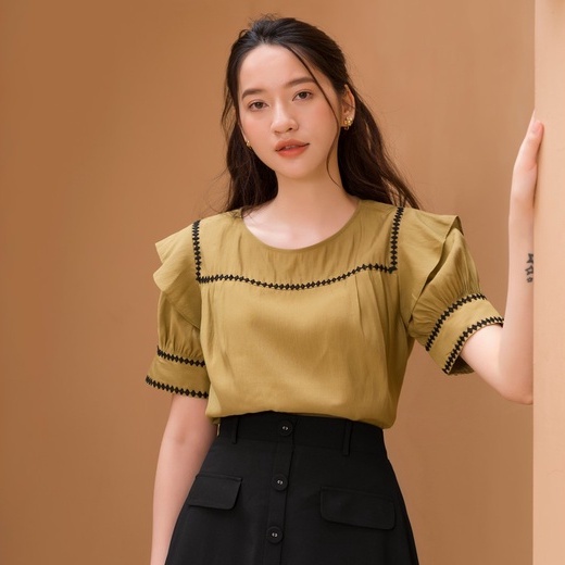Áo sơ mi nữ ngắn tay cổ tròn phối ren HeraDG - SAKBC2033