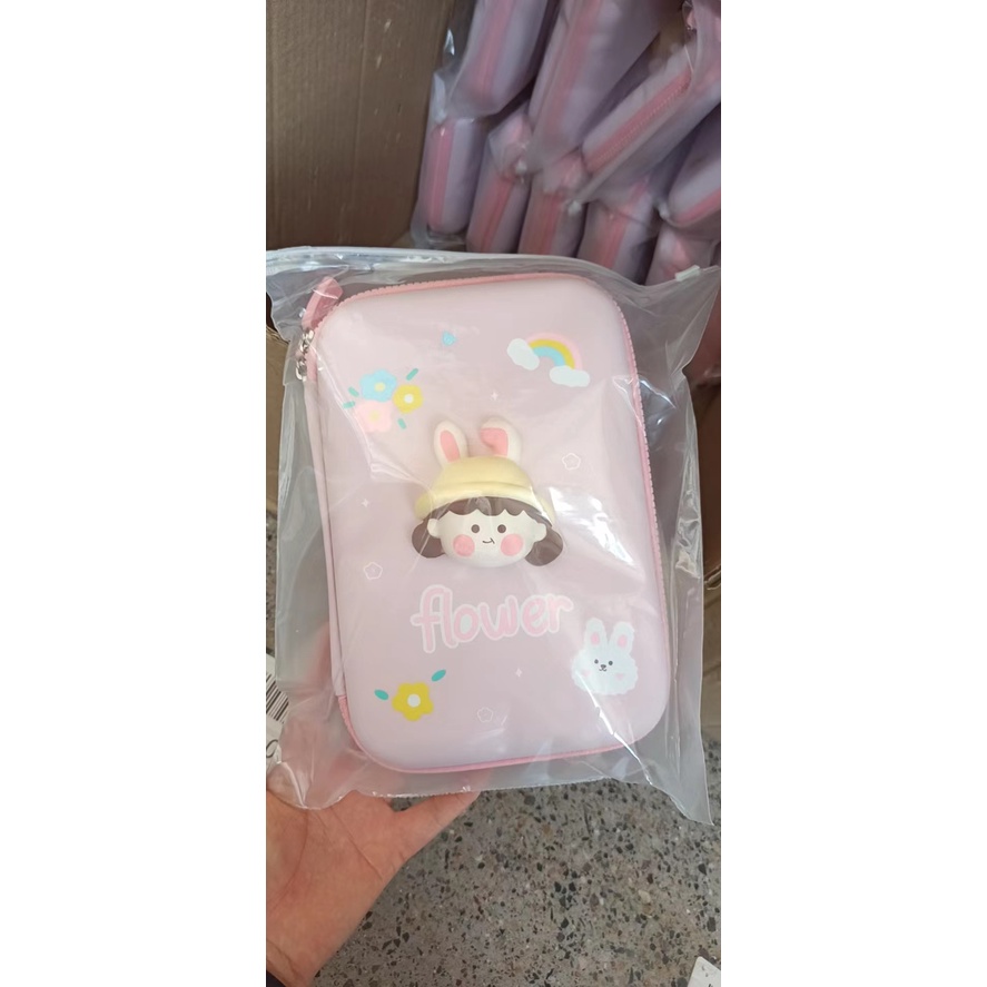 Hộp bút in nổi hoạ tiết 3D Sakawin, Dễ thương cute cho bé, dụng cụ chứa bút 3 ngăn cho học sinh, trẻ em