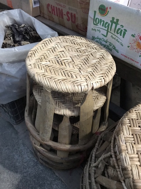 Ghế mây đan thủ công