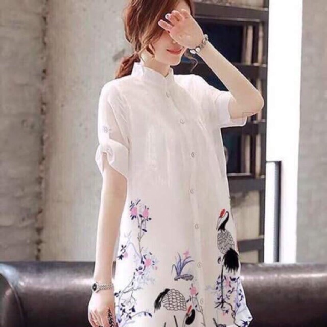 Váy voan cổ trụ in hình hạc