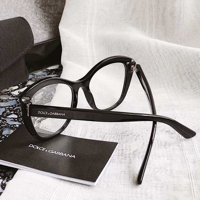 Gọng cận Dolce & Gabbana mèo đen oval mẫu mới