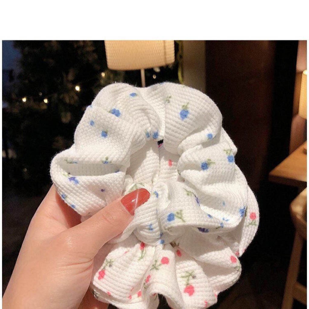 Dây Buộc Tóc Scrunchies Hoa Hồng Nhỏ Nền Trắng Buta Sr05