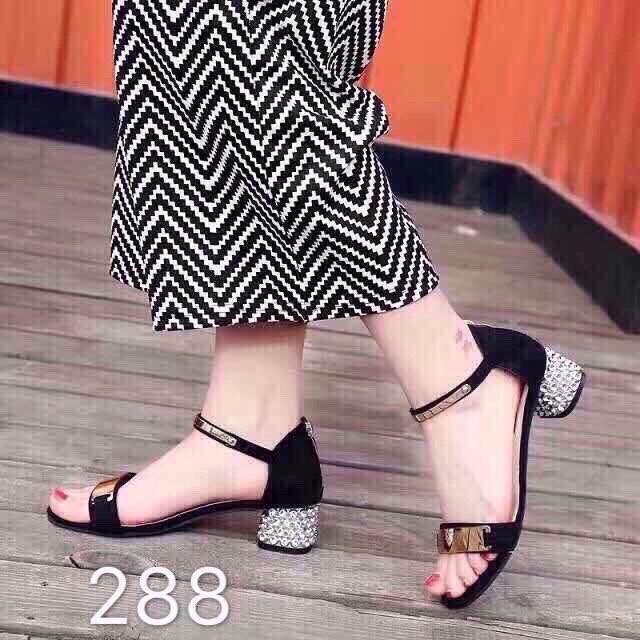 Dép Sandal nữ đính đá