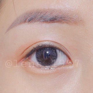 KÍNH ÁP TRÒNG XÁM TRONG SÁNG NHẸ TỰ NHIÊN - LENS SAPPHIRE GRAY