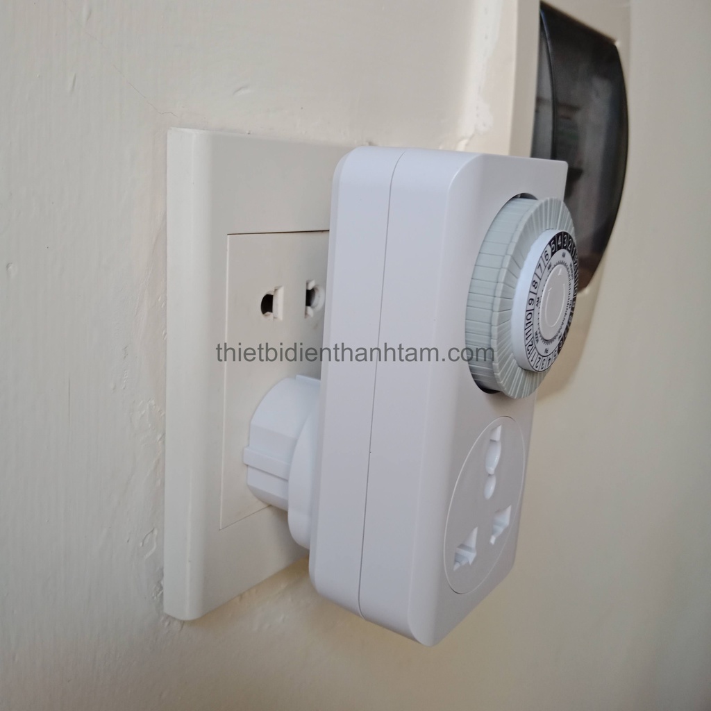 MT01A  Ổ cắm hẹn giờ Tắt - Mở thiết bị điện 24h, 220VAC công suất tối đa 16A