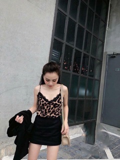 Áo 2 dây ren viền