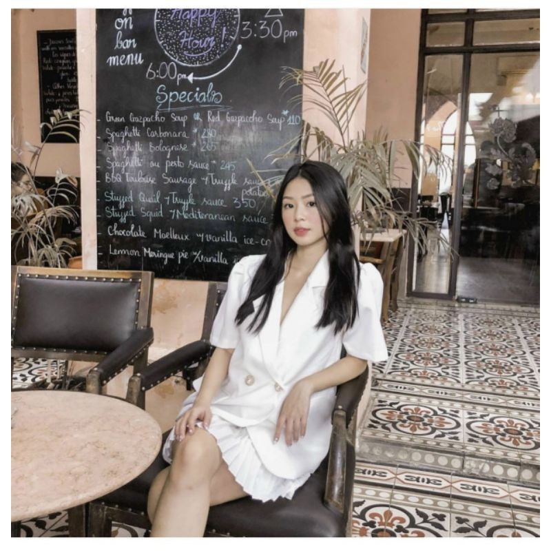 set vest tay ngắn + chân váy dập ly