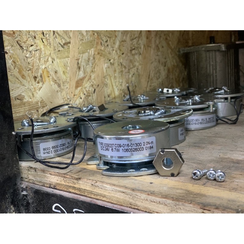 Phanh Từ Hãm Mô Tơ - Điện 24vol Lục Hãm 1 Tấn