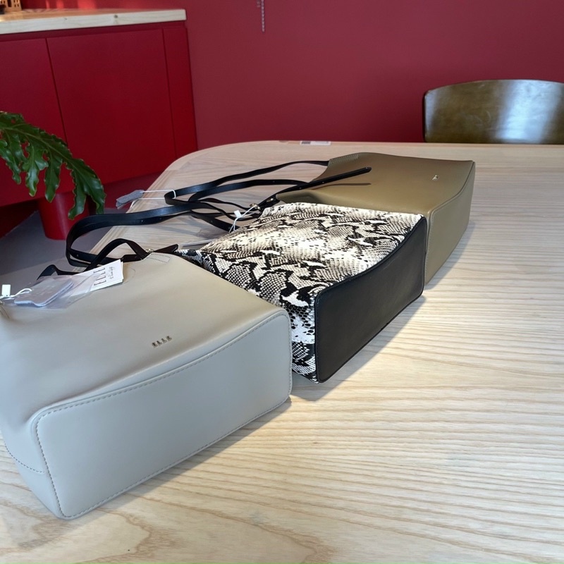 TNS - Túi bucket công sở siêu  Ellie town bucket--tone màu thanh lịch sang trọng