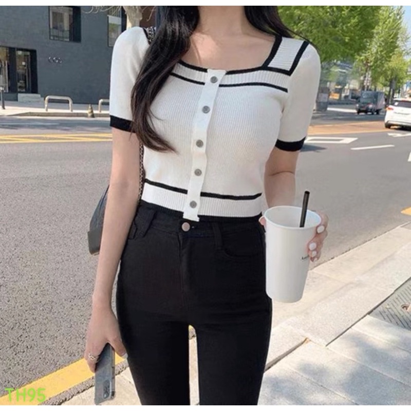 ÁO LEN CROPTOP CỔ VUÔNG ngắn tay , áo len phối viền chất len quảng châu siêu mịn đẹp hai màu trắng đen