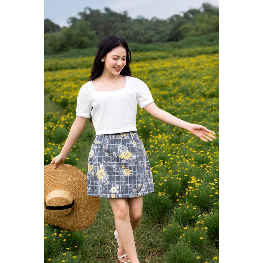 Áo croptop cổ vuông ren trắng MHTL