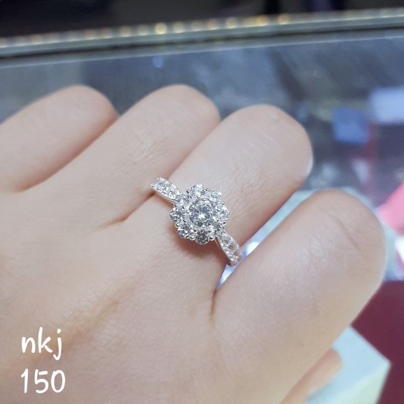 NHẪN NỮ BẠC TA HÌNH HOA ĐÍNH ĐÁ TRẮNG, BẠC NGUYỄN KHÁNG