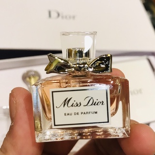 chai nước hoa mini nữ 5ml