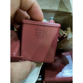 Tụ nga 10uf160v