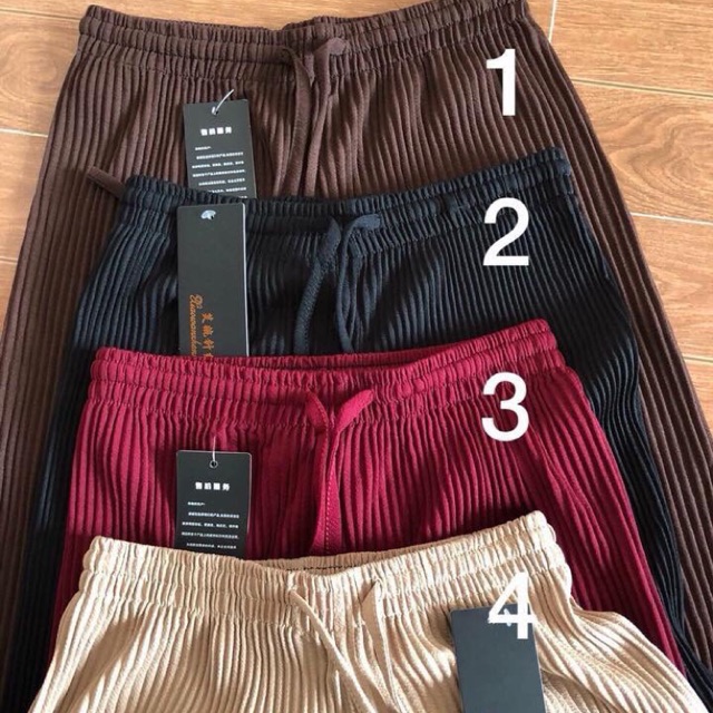 Quần ống sớ xếp ly sale 75k