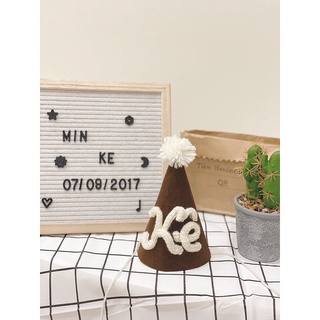 Mũ sinh nhật thêu len tên bé