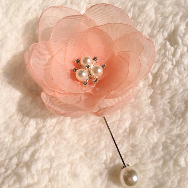 Hoa cài áo- hoa mẫu đơn handmade cực đẹp, bán lẻ